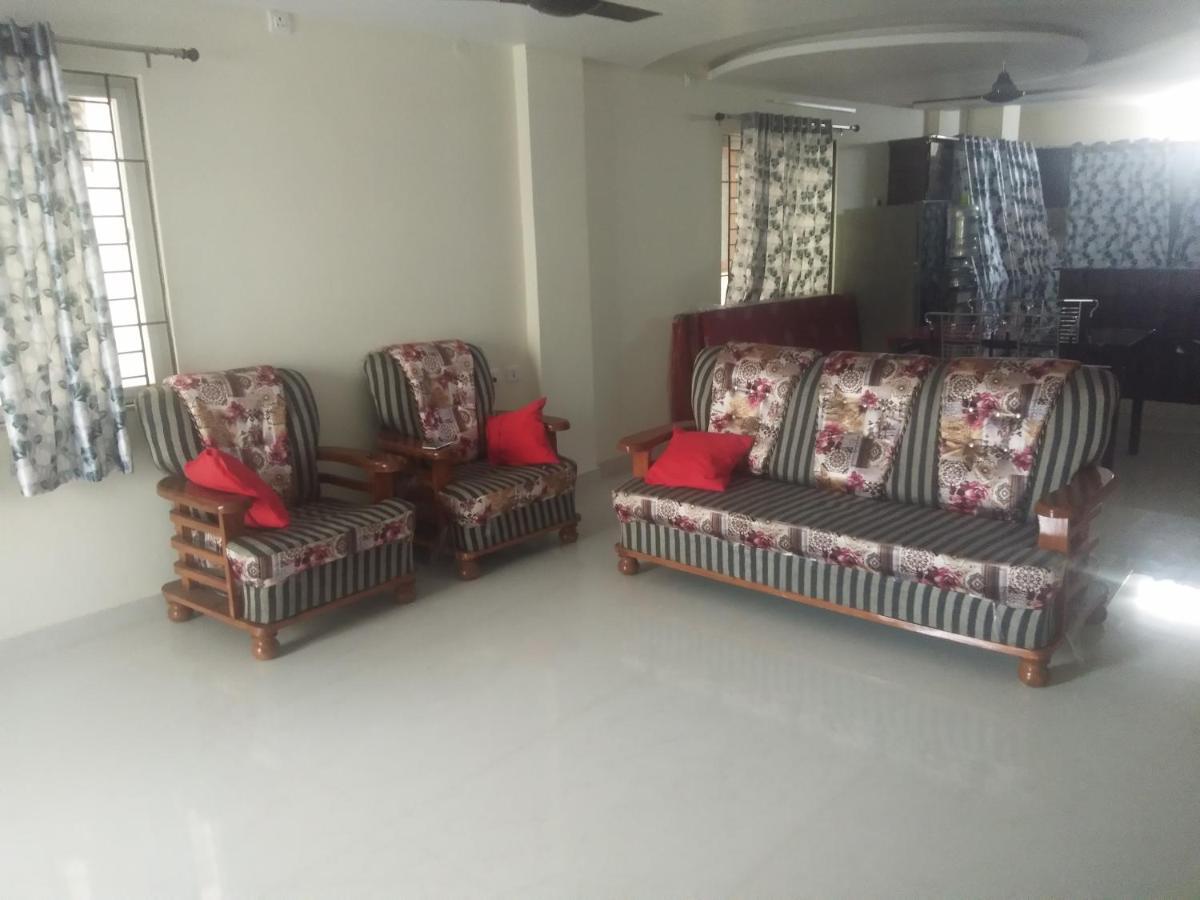 Feel Like Home -Guest House Near Tenneti Park Visakhapatnam Ngoại thất bức ảnh